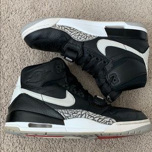 Jordan Legacy 312 Black/White